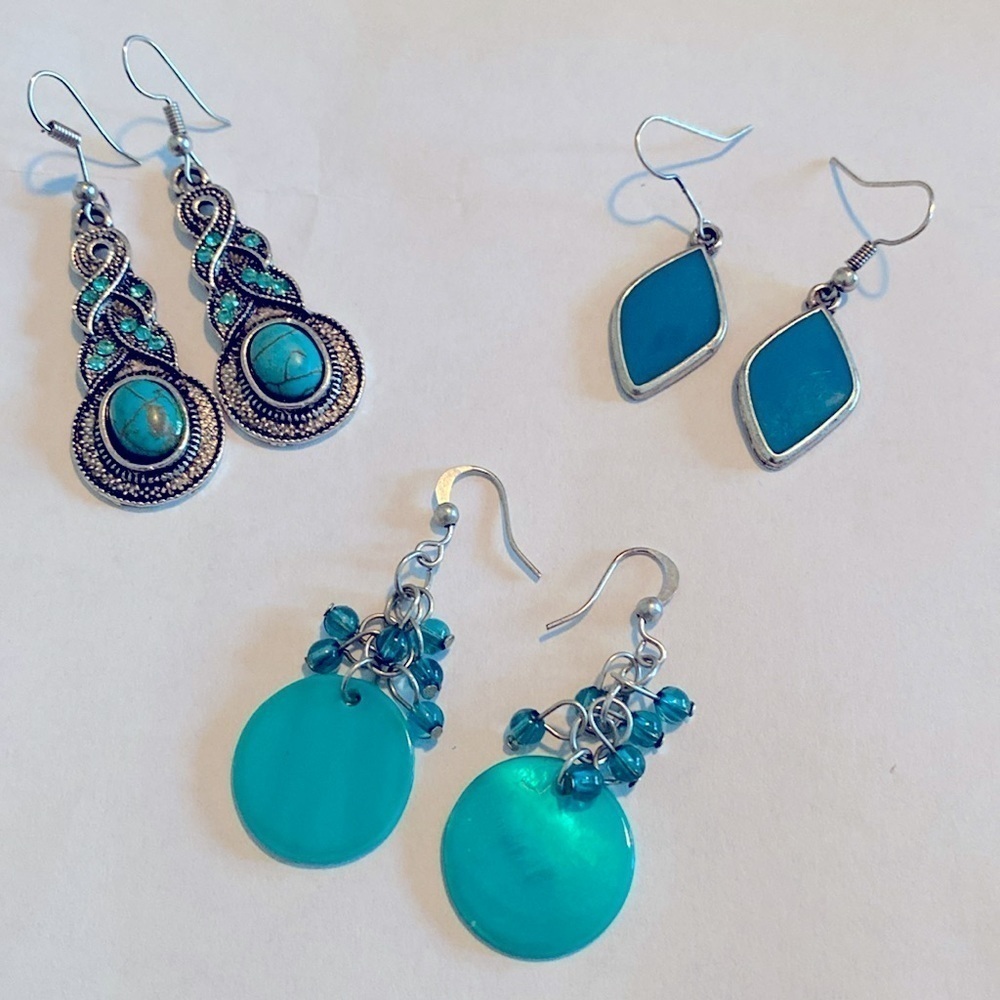 3 earring sets! Vacation beach vibes set of 3 dangle earrings.